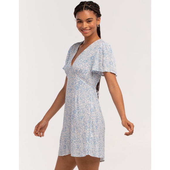 BILLABONG Short and Sweet Blue White Floral Sundress Size Small - Picture 3 of 14